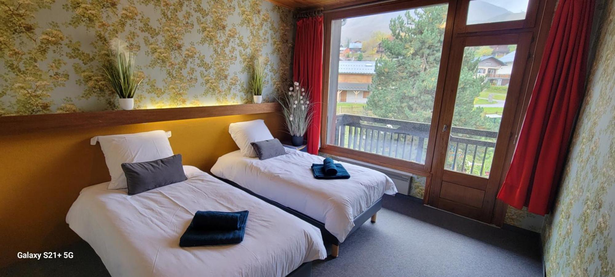 Hotel La Rua Albiez-Montrond Eksteriør billede